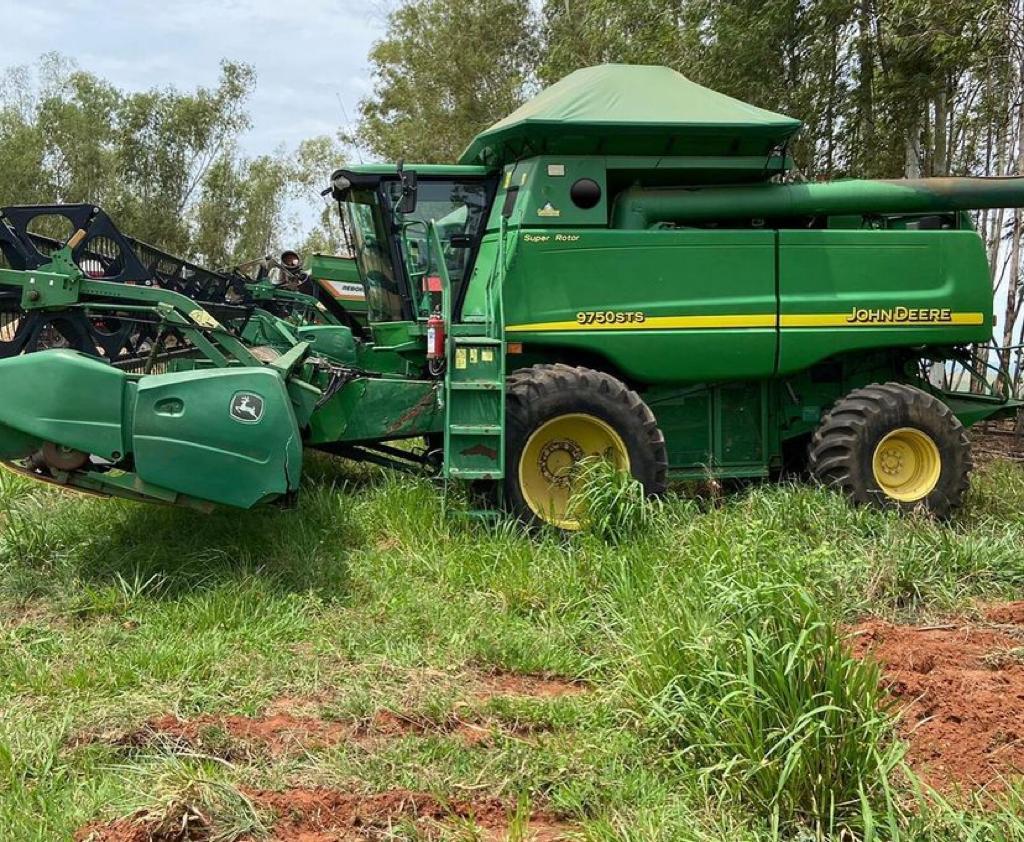 MANIUAL DE SERVIÇOS COLHEITADEIRAS 9650 STS E 9750 STS JOHN DEERE